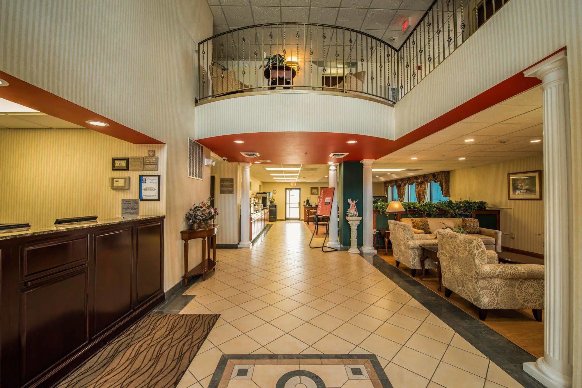 Comfort Inn & Suites Morganton Εξωτερικό φωτογραφία