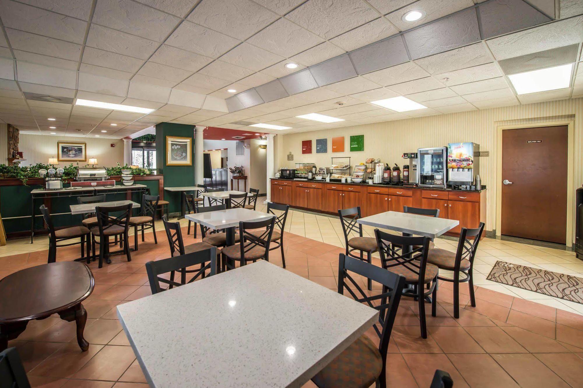 Comfort Inn & Suites Morganton Εξωτερικό φωτογραφία